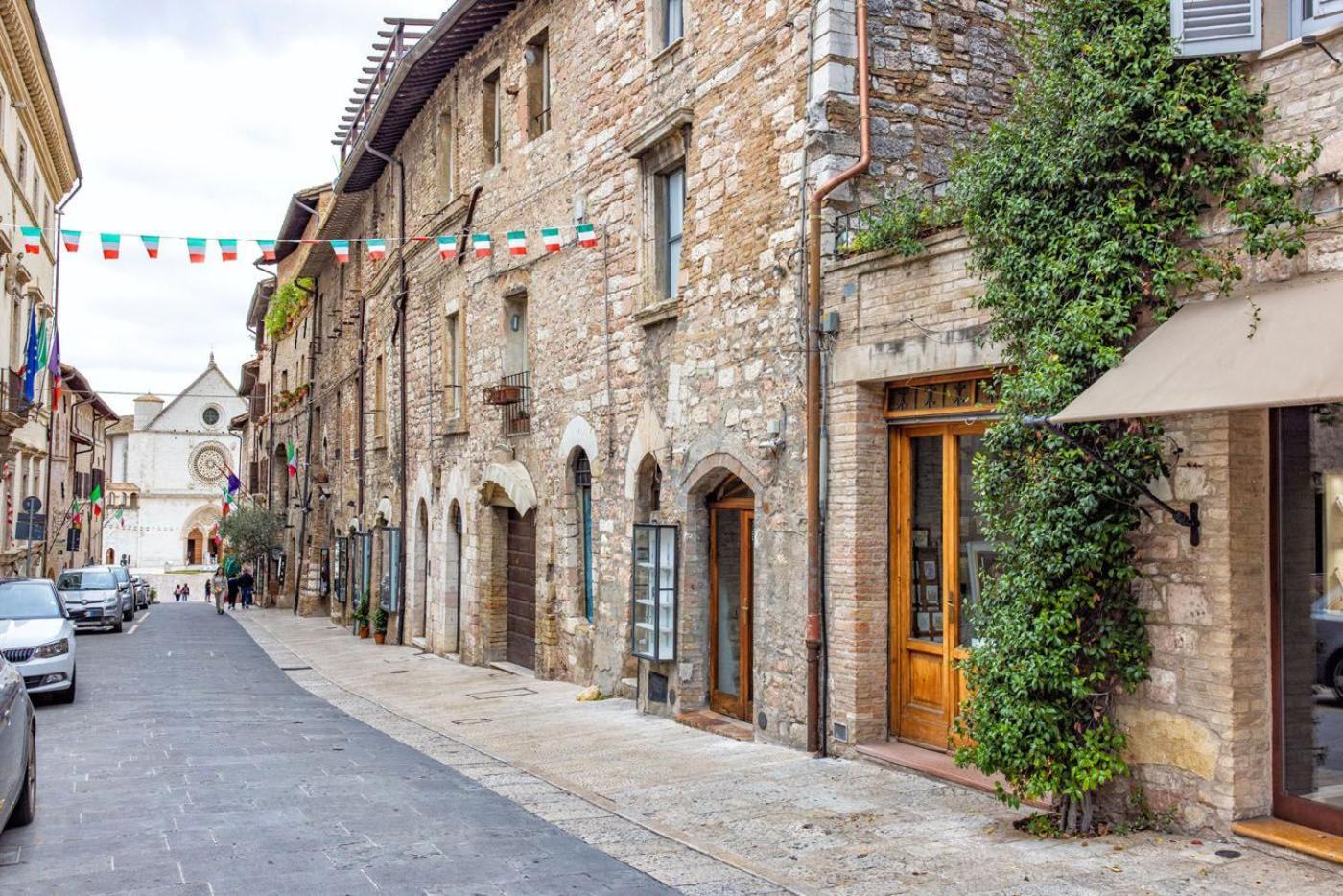 Апартаменти La Loggia Di Portica Residenza Storica Nel Centro Di Ассізі Екстер'єр фото